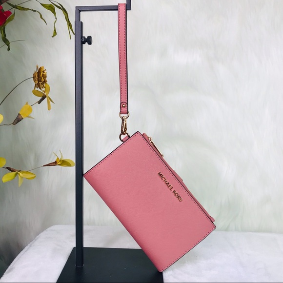 Michael Kors Jet Set Travel Double Zip Wristlet - Picture 7 of 8